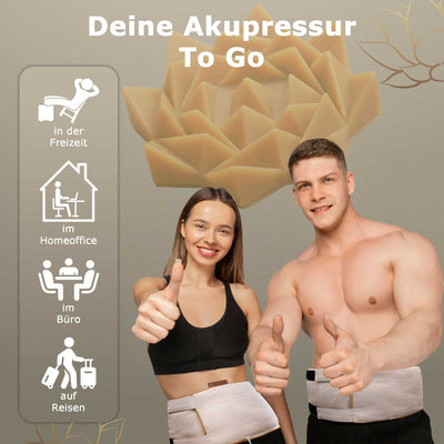 Eine Frau und ein Mann tragen den Premium Akupressur Lendengürtel